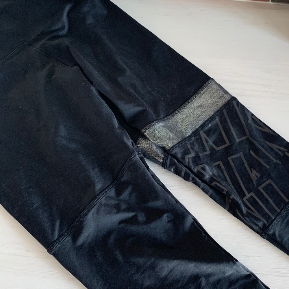 Women’s Victoria’s Secret Pink Ultimate Leggings